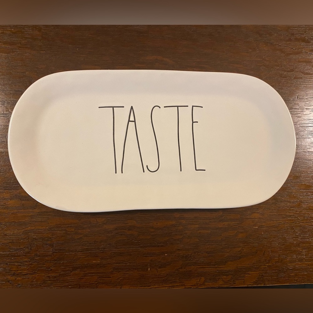 Rae Dunn Taste Oval Serving Platter.